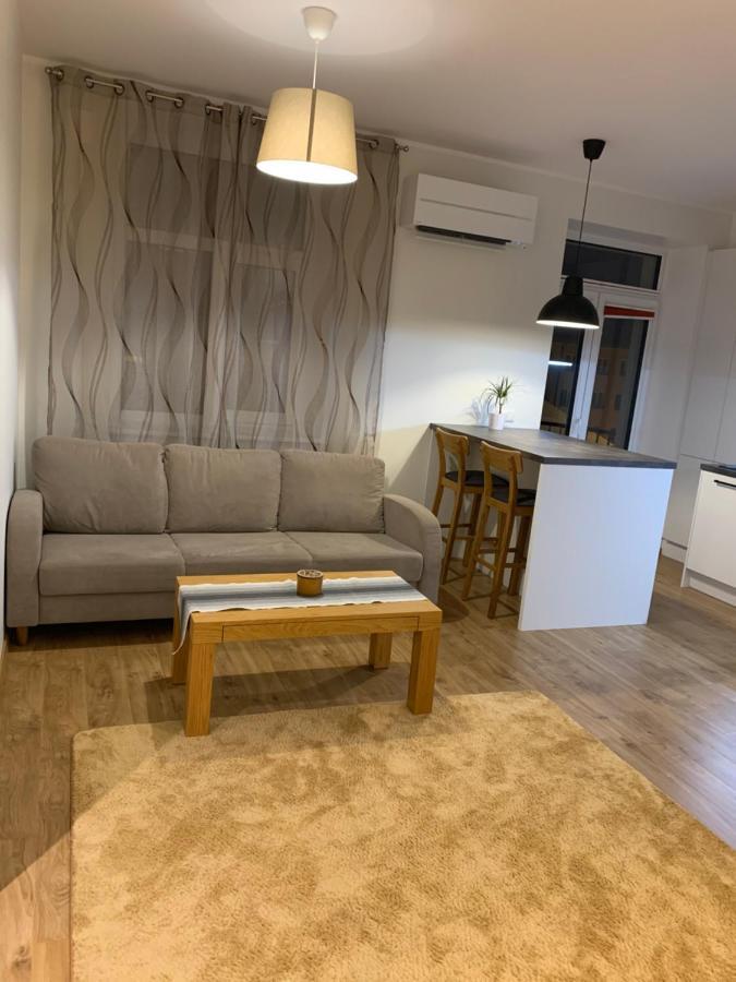 Staadioni apartment Tartu Esterno foto